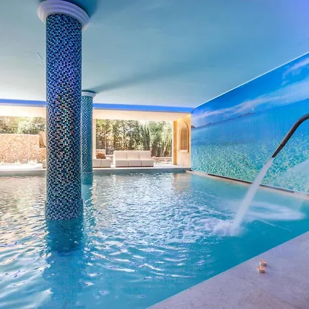 Garden Apart-suites & מלון 5*