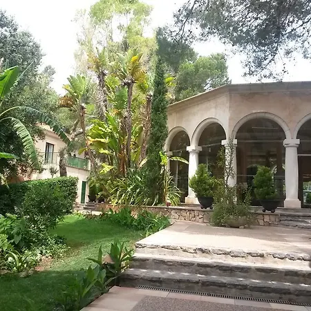 Garden Apart-suites & מלון קאלה ראטג'אדה