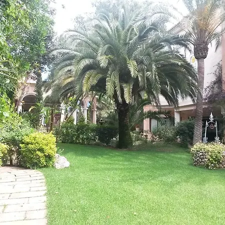 Garden Apart-suites & 5* קאלה ראטג'אדה