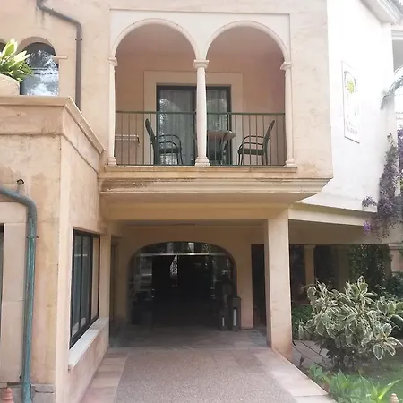 Garden Apart-suites & מלון 5*
