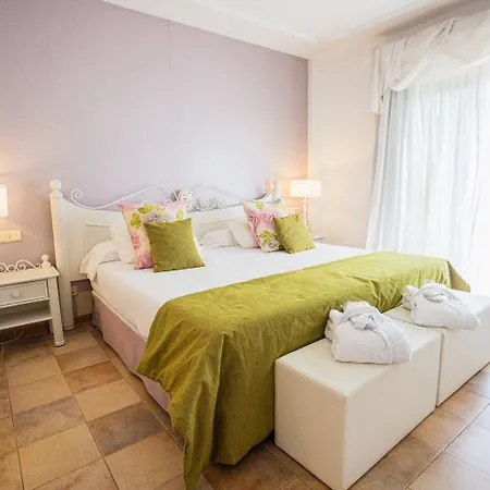 מלון Garden Apart-suites & 5*