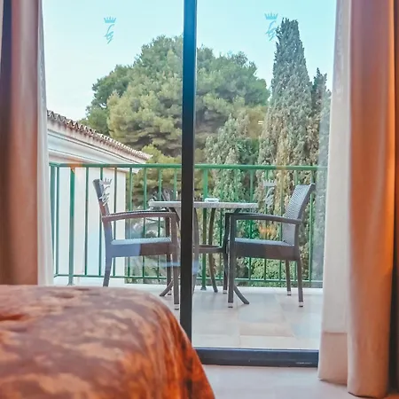 Garden Apart-suites & קאלה ראטג'אדה