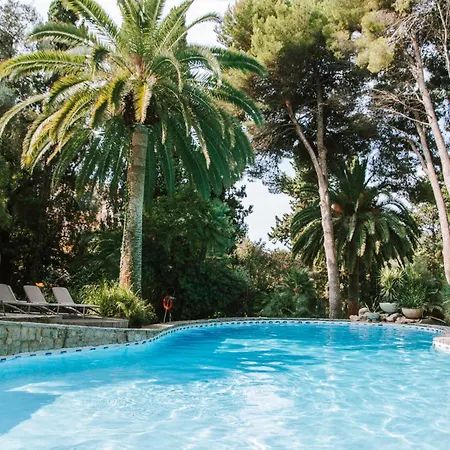 מלון Garden Apart-suites & 5*