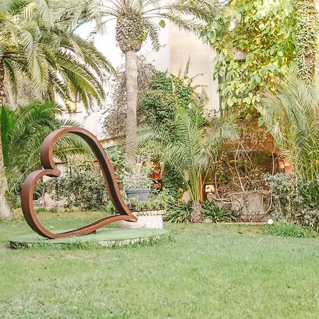 Garden Apart-suites & 5*
