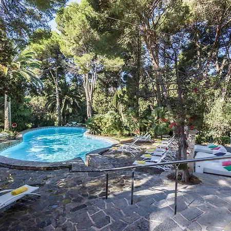 מלון Garden Apart-suites &