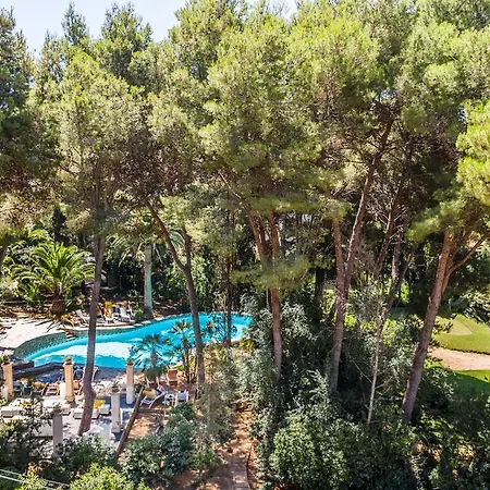 Garden Apart-suites & קאלה ראטג'אדה