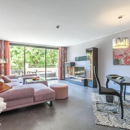 Hotel Garden Apart-suites &